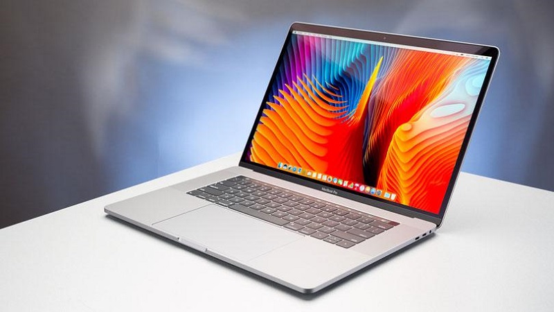 نقد و بررسی لپ تاپ 15 اینچی MacBook Pro 2017