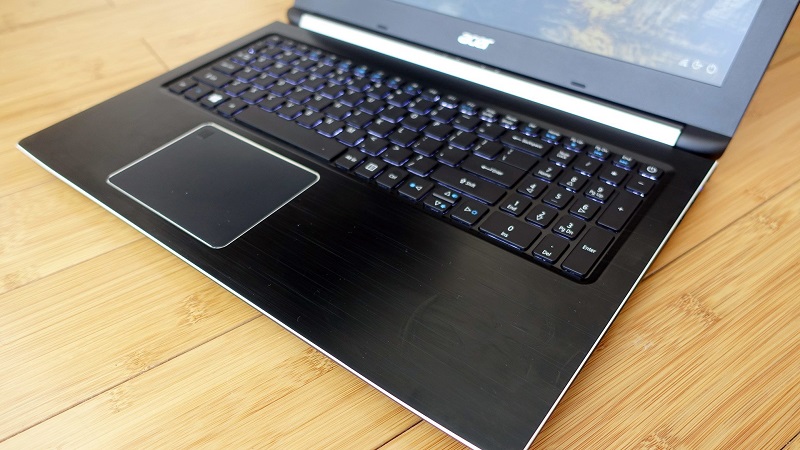 نقد و بررسی لپ تاپ های 15 اینچی سری Acer Aspire 7 A715